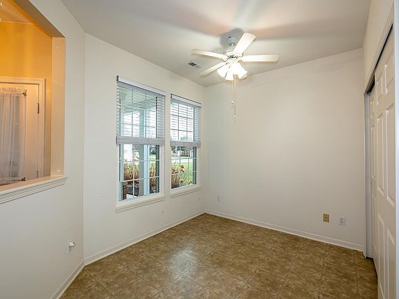 5th image of 38391 Kingsbury Dr