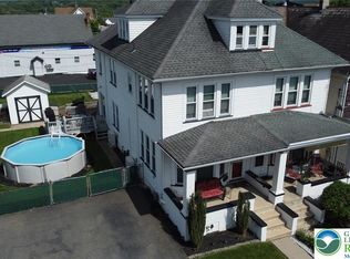 137 N 4th St, Lehighton, PA 18235