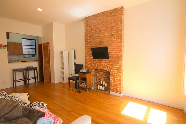 Rented by JK Dansar Corp | media 28