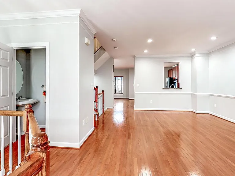 11618 Park Vista Blvd — Photo 2