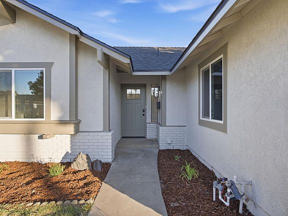2nd image of 2044 Peggy Ln