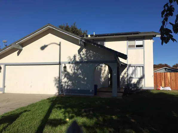 1411 Maple Ct, Tracy, CA 95376