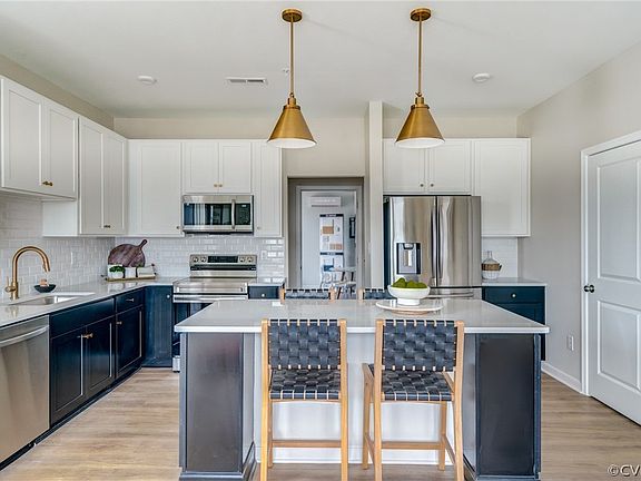 4th image of 3426 Carlton St #2B
