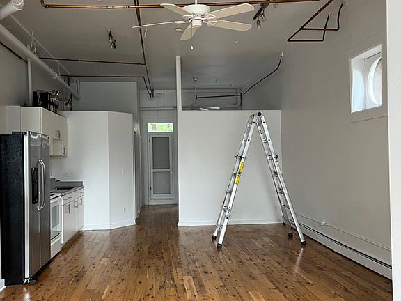 4th image of 1139 Lipan St