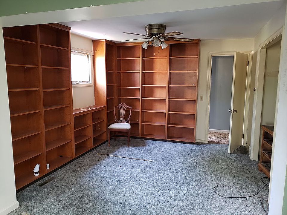 1st image of 1525 Michigan Blvd