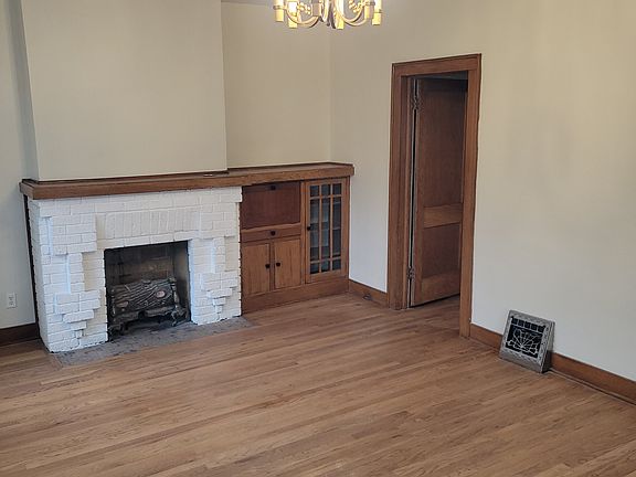 2nd image of 808 N Porter Ave #808