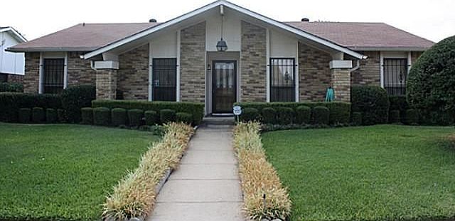 1st image of 2910 Silverdale Ln