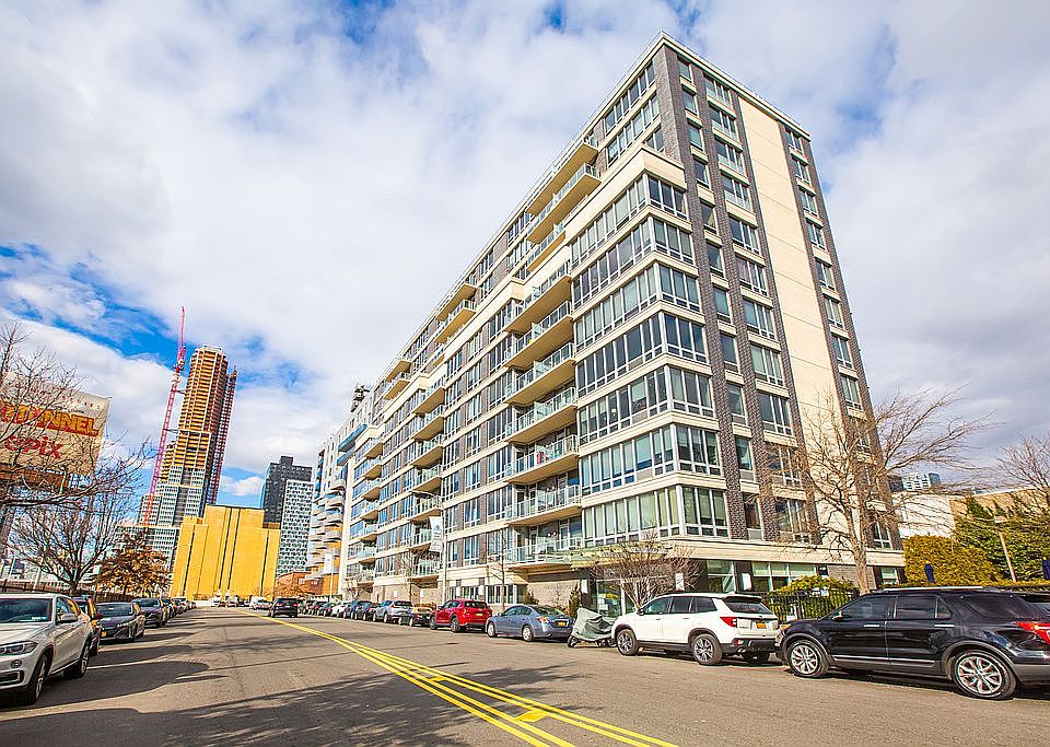 1st image of 5-49 Borden Ave #3E