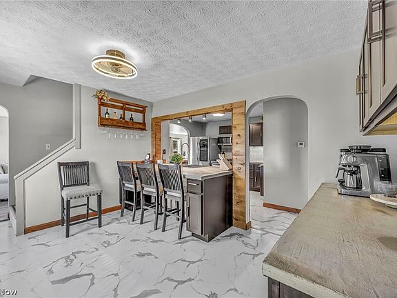 3rd image of 2342 Salt Springs Rd
