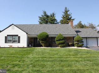 14 Timber Ln, Willingboro, NJ 08046