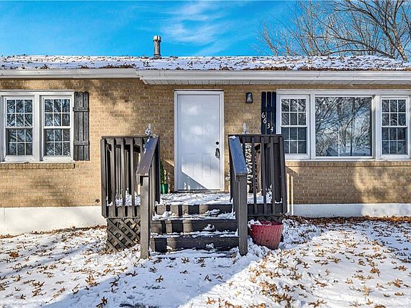 4th image of 6634 Nogard Ave
