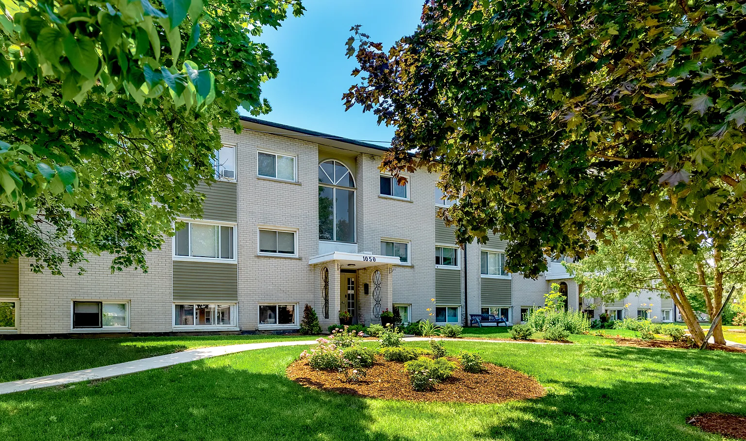Parkland Apartments — Photo 2