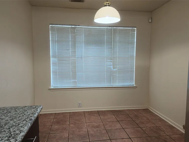 13519 Elder Bridge Dr — Photo 2