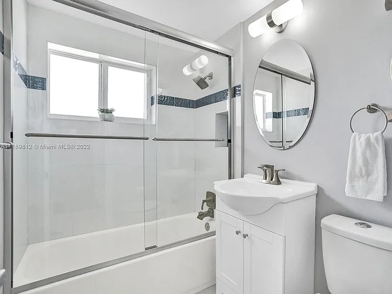 Graymont Dr SW — Photo 4