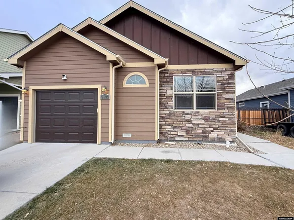 2972 Central Dr, Casper, WY 82604