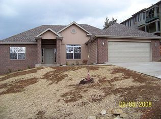 404 Silverwood Cir, Reeds Spring, MO 65737