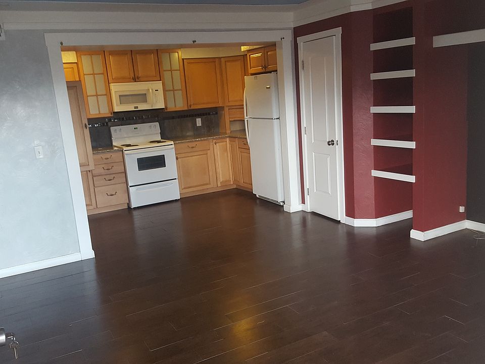 1st image of 585 N Royal Crest Cir #13