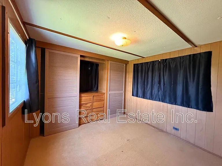 140 Lamplighter Ln — Photo 11