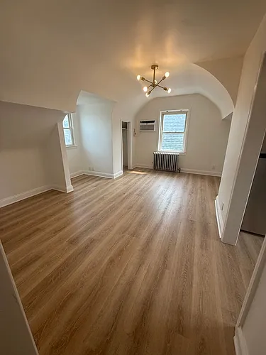 69 Bank St Photo 1