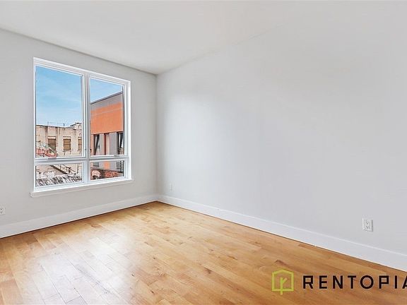 2nd image of 836 Dekalb Ave #3R