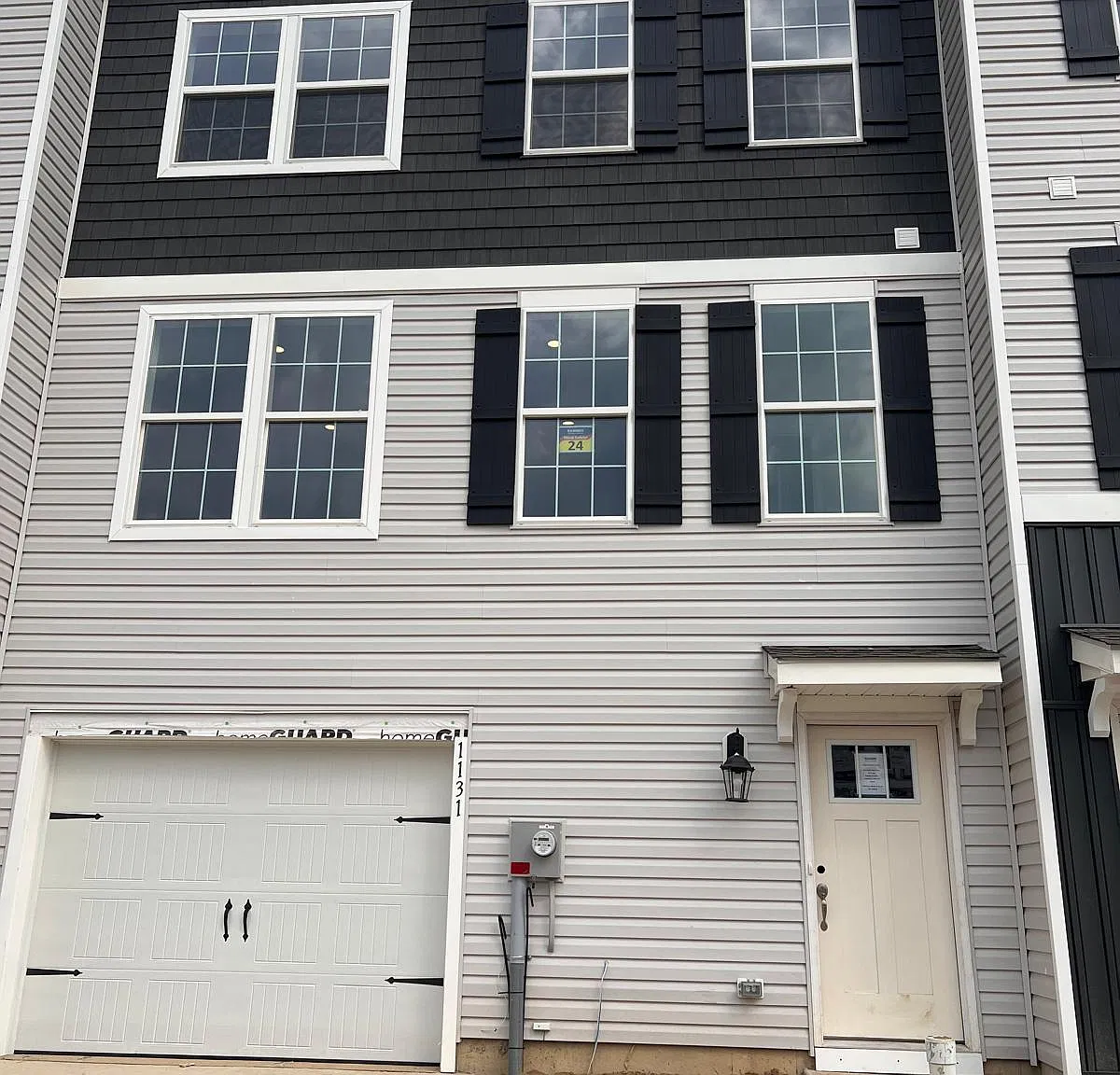 3 bed, 2208 sqft, $2,900 — Photo 2