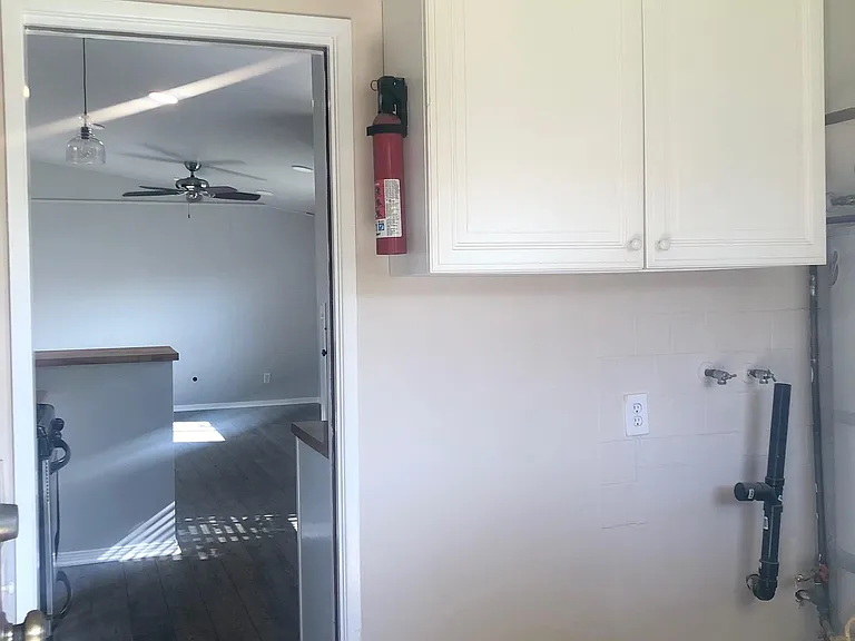 6821 Century St — Photo 13
