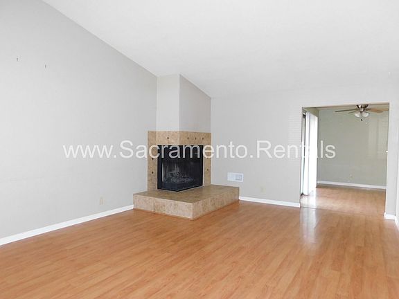 3rd image of 5911 Petaluma Ct