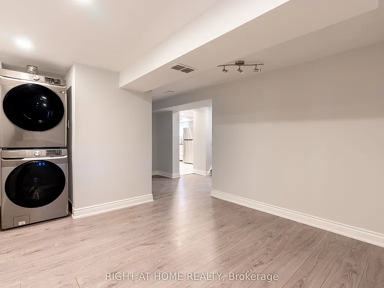 214 Kenilworth Ave S #BASEMENT — Photo 12