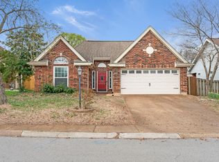 3125 Lake Dr, Hermitage, TN 37076