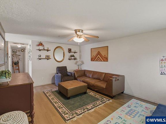 5th image of 2773 S 10th St