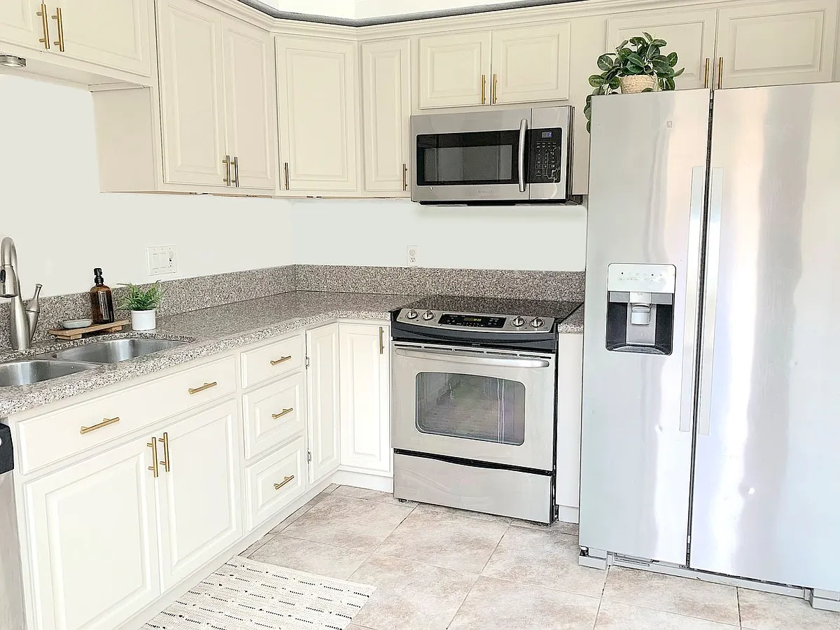 Building Photo - 10619 Escobar Dr