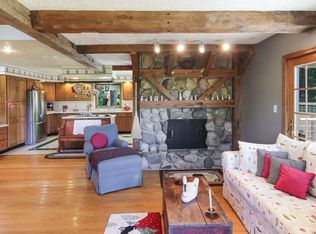 8497 E Lakeview Hills Rd, Traverse City, MI 49684