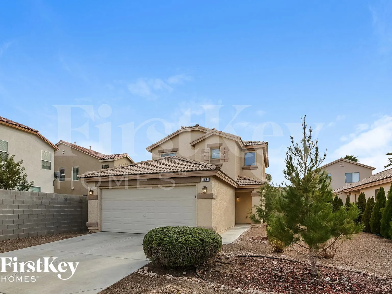 3 bed, 2.5 bath, 1462 sqft, $2,155 — Photo 2