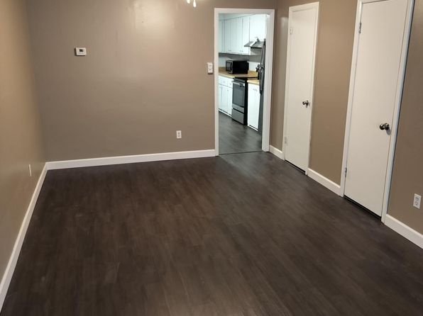 213 Woodcrest Cir APT C