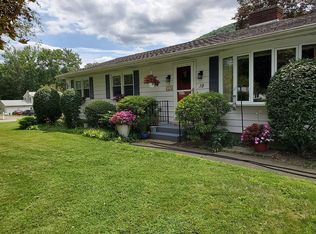 19 Glider Cir, Elmira, NY 14903