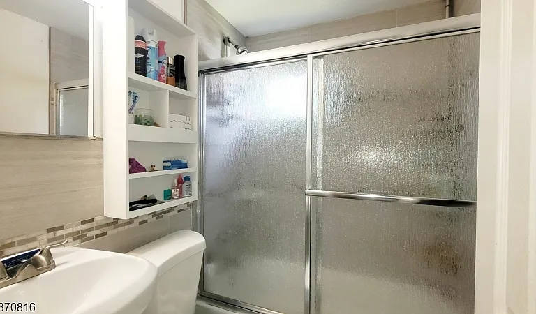 183 Reeve Ter — Photo 25