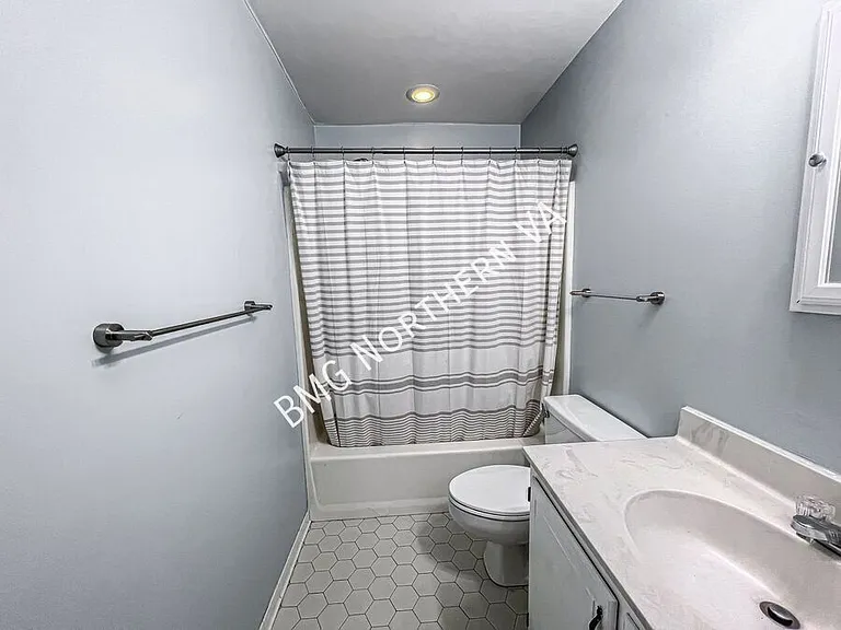 3816B Steppes Ct — Photo 35