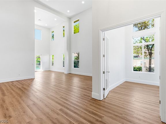 5th image of 2981 Hammerwood Dr