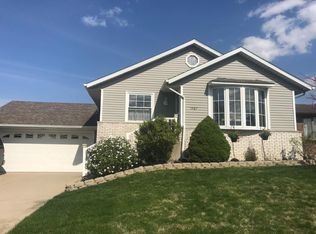 1767 Saint George Dr, Schererville, IN 46375
