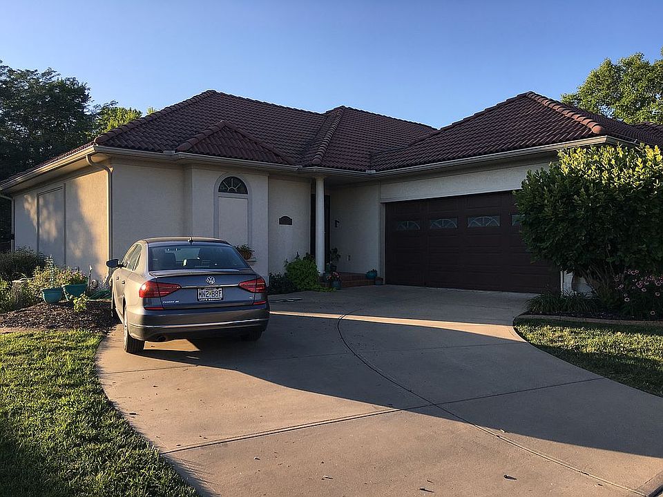 2nd image of 1434 SW Logos Dr