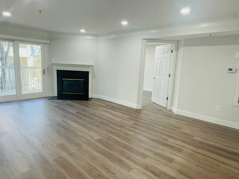 13800 Farnsworth Ln #5301 — Photo 10