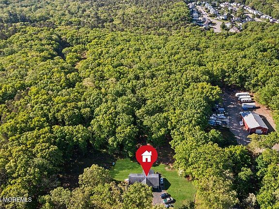 3rd image of 2550 Allenwood Lakewood Road