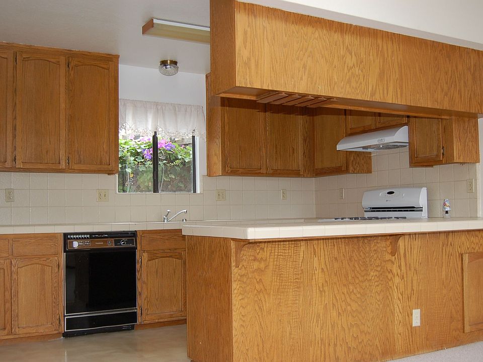 2nd image of 1311 7th St