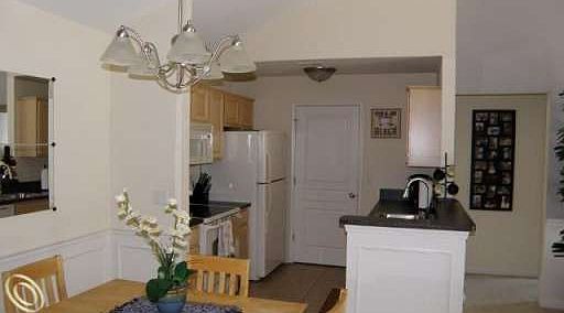 4th image of 24003 Vance Ave #1
