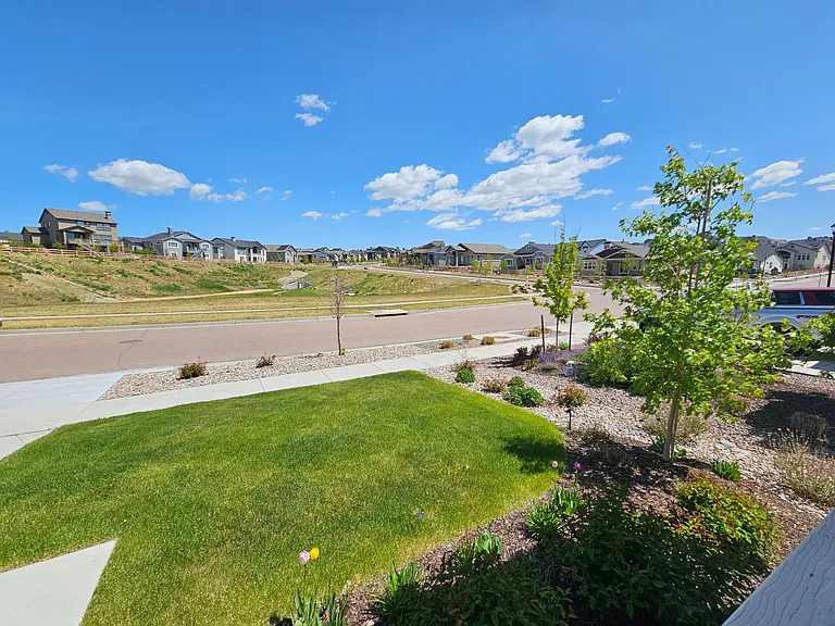 1853 Clayhouse Dr — Photo 3