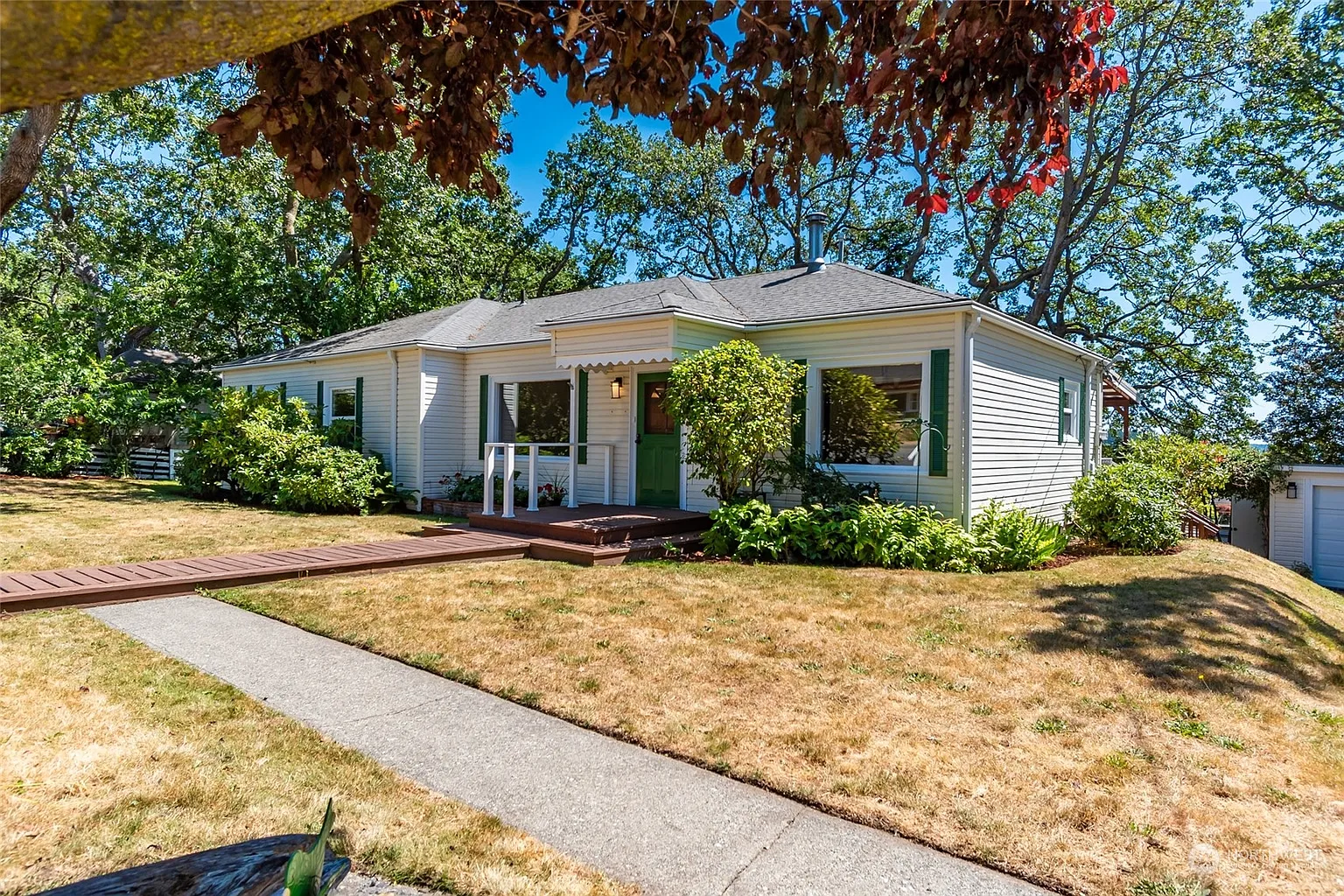 1537 SE 8th Avenue photo 1