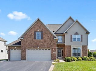 1021 Estancia Ln, Algonquin, IL 60102