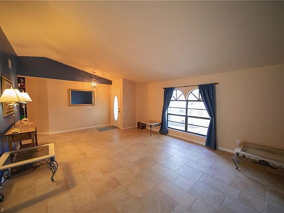5th image of 677 Astarias Cir