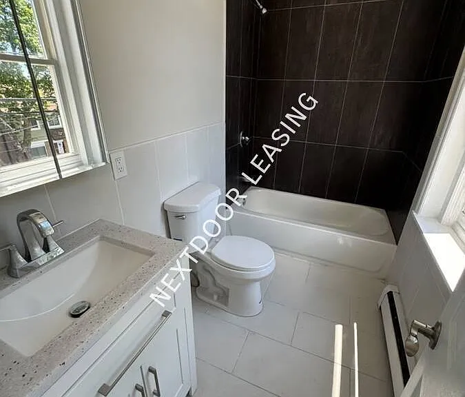 17 Earl St #2M — Photo 2