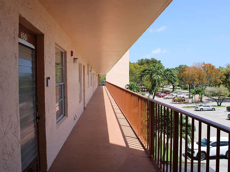 14671 Bonaire Blvd #305 — Photo 21